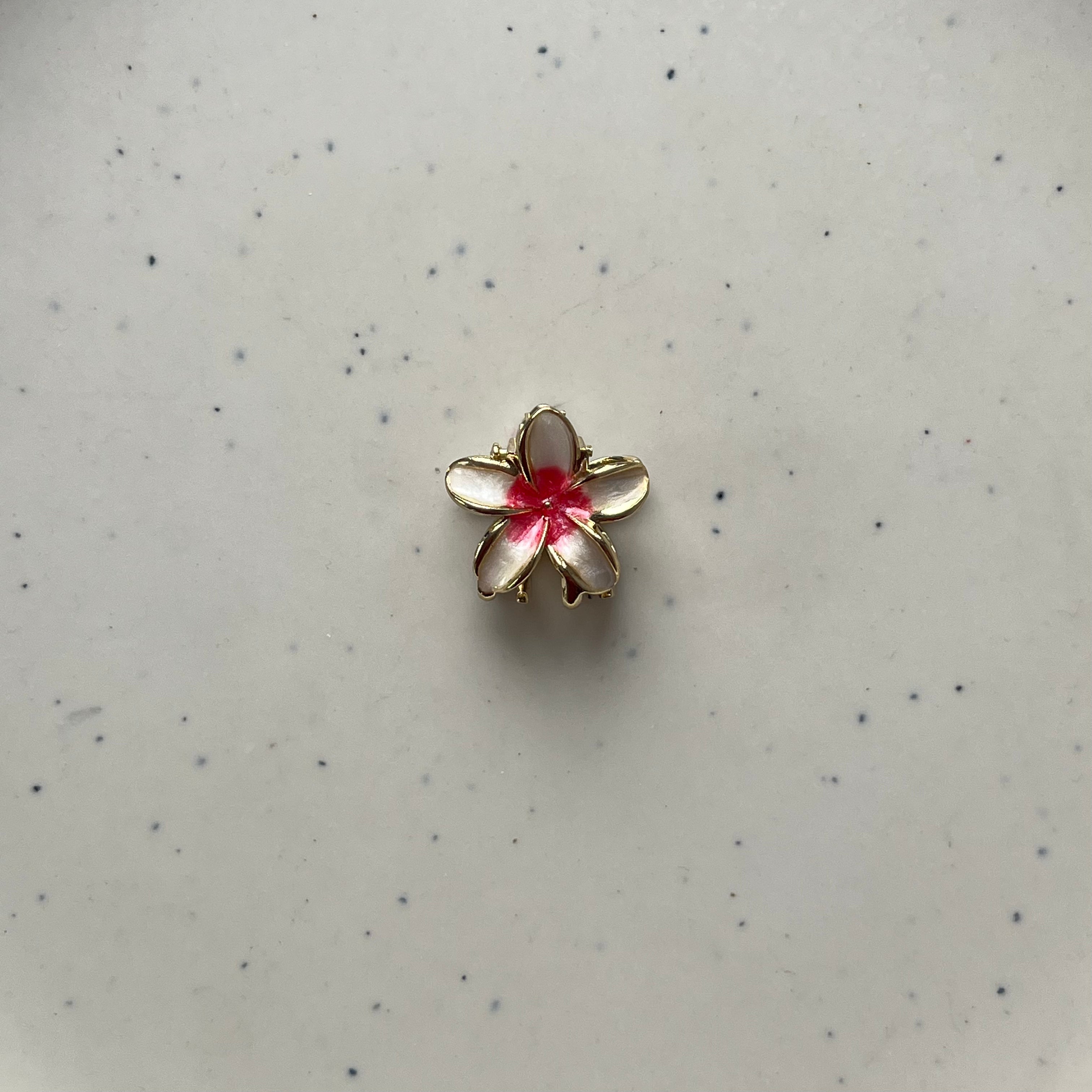 Enamel Bloom – Small Hair Claw